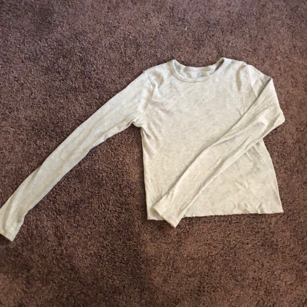 Gray Brandy Melville long sleeve shirt